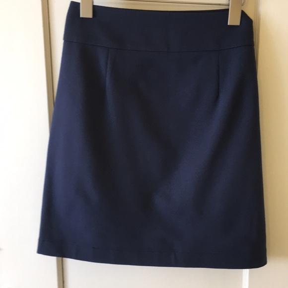 Banana Republic Dresses & Skirts - Banana Republic Skirt - navy